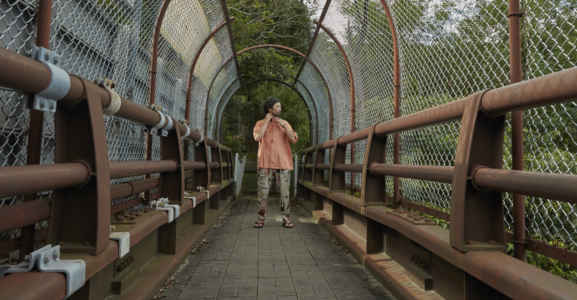 人の数だけ、違った歩き方がある。人の数だけ、歩く理由がある。WALKS – 森山未來編 –