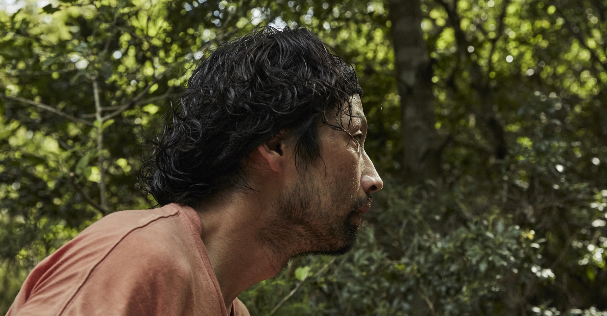 人の数だけ、違った歩き方がある。人の数だけ、歩く理由がある。WALKS – 森山未來編 –
