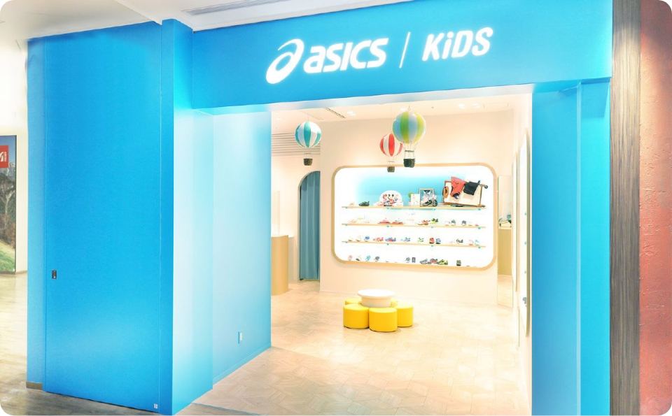 アシックスキッズグランフロント大阪