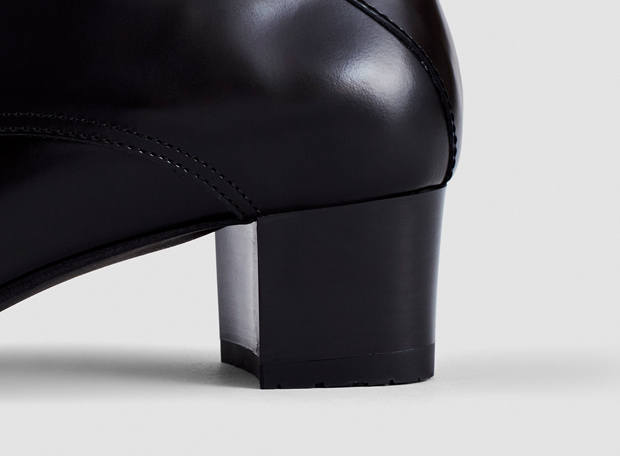 RUNWALK MIDDLE HEEL SERIES