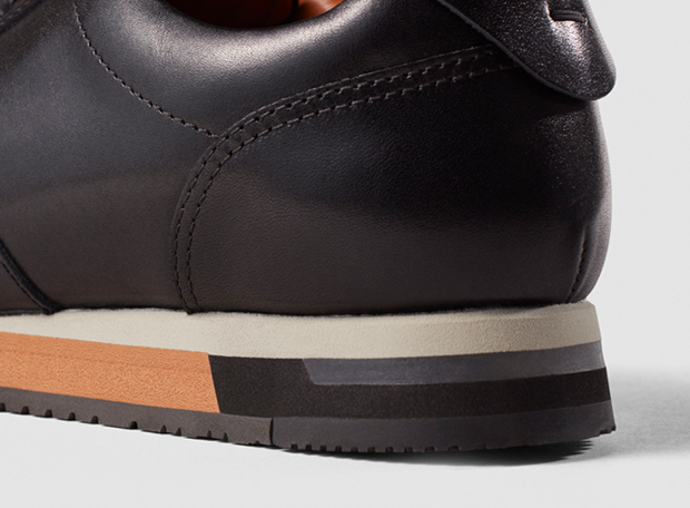 RUNWALK SNEAKER SERIES