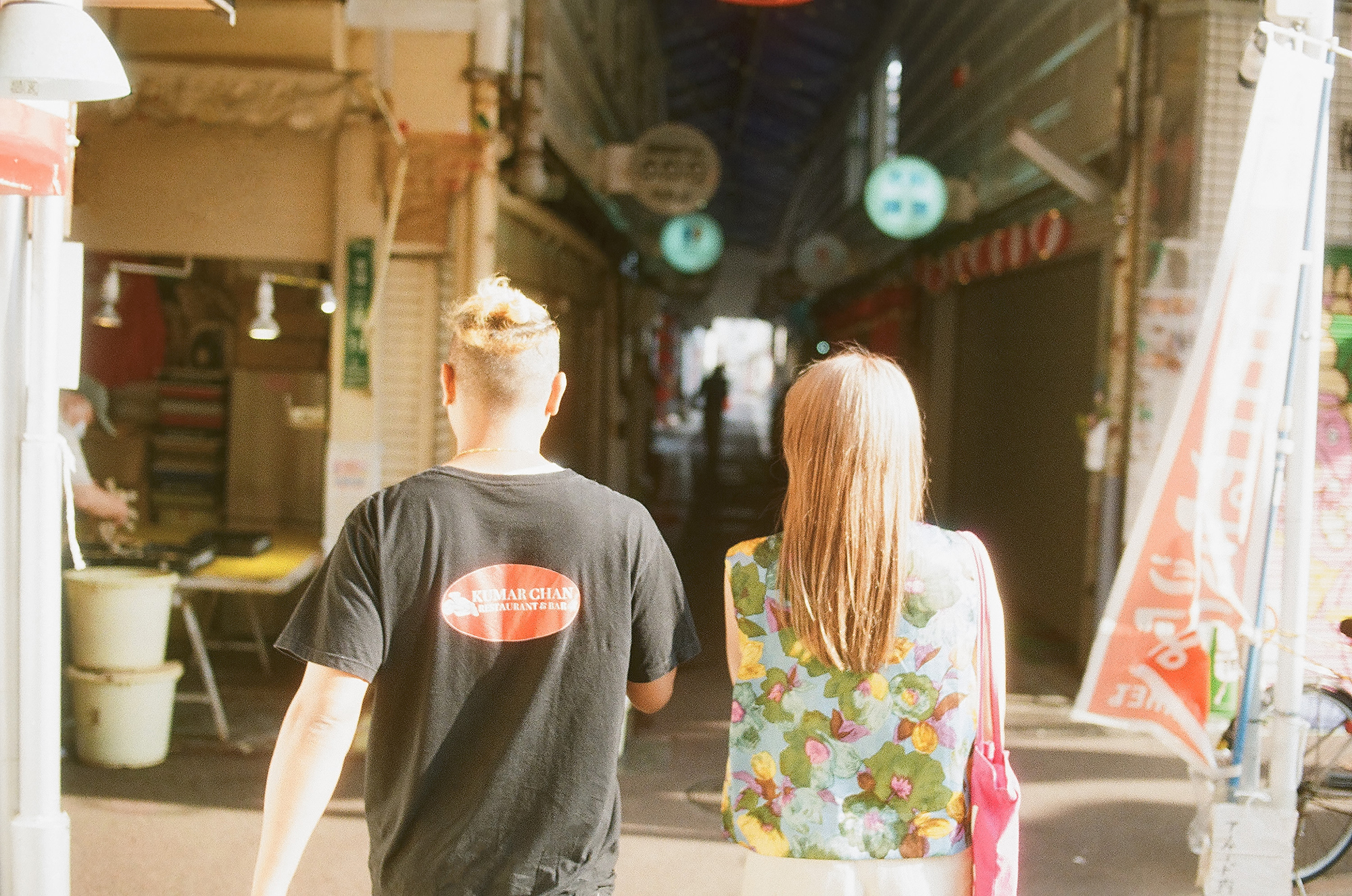 人の数だけ、違った歩き方がある。<br>  人の数だけ、歩く理由がある。<br>  WALKS-石川由佳子編-