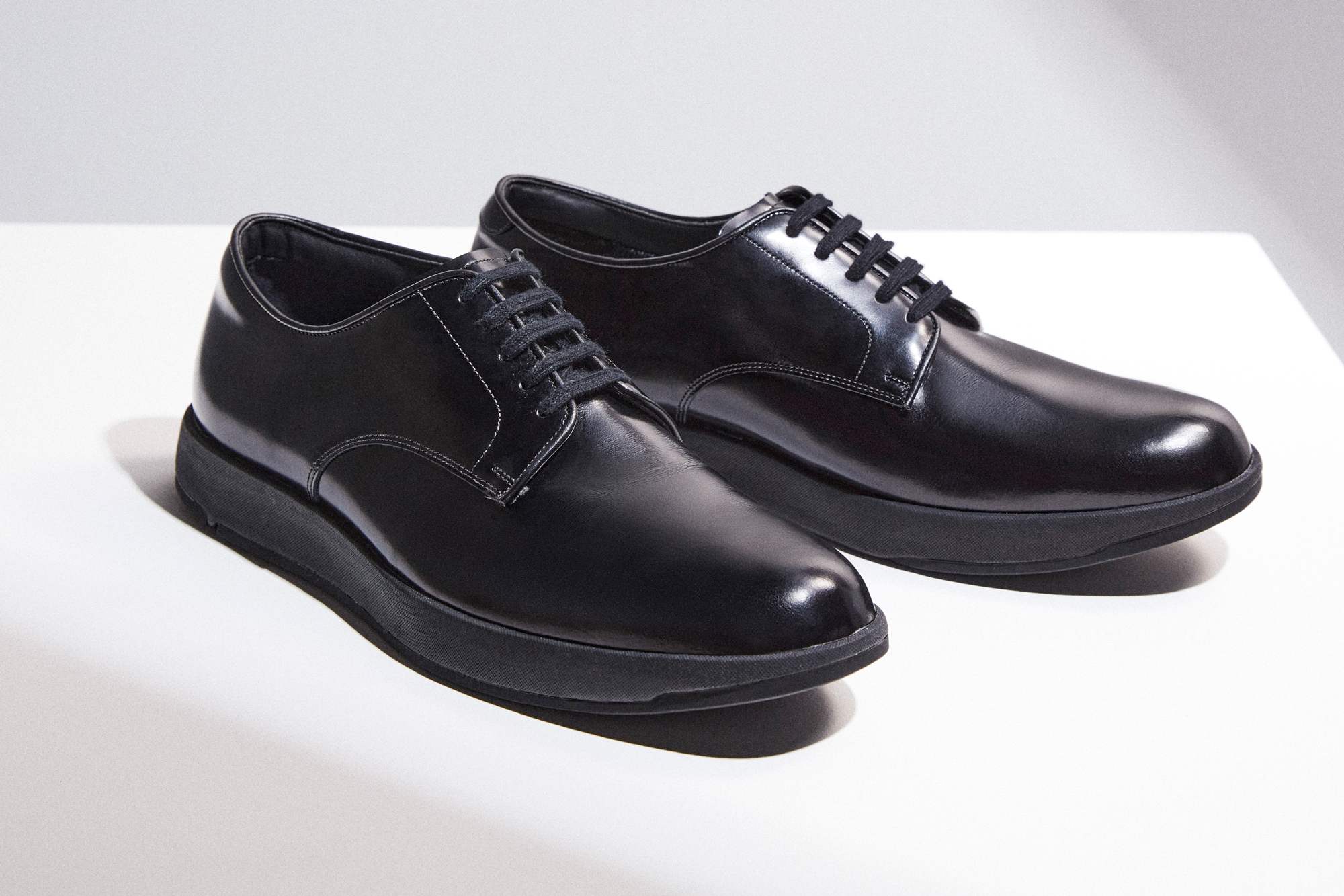 RUNWALK TRAD SNEAKER SERIES