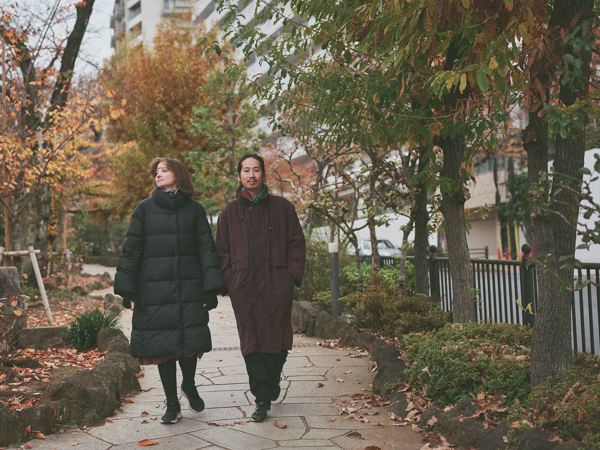 人の数だけ、違った歩き方がある。<br> 人の数だけ、歩く理由がある。<br> WALKS - コヴァレヴァ・アレクサンドラ+佐藤敬 / KASA編 –