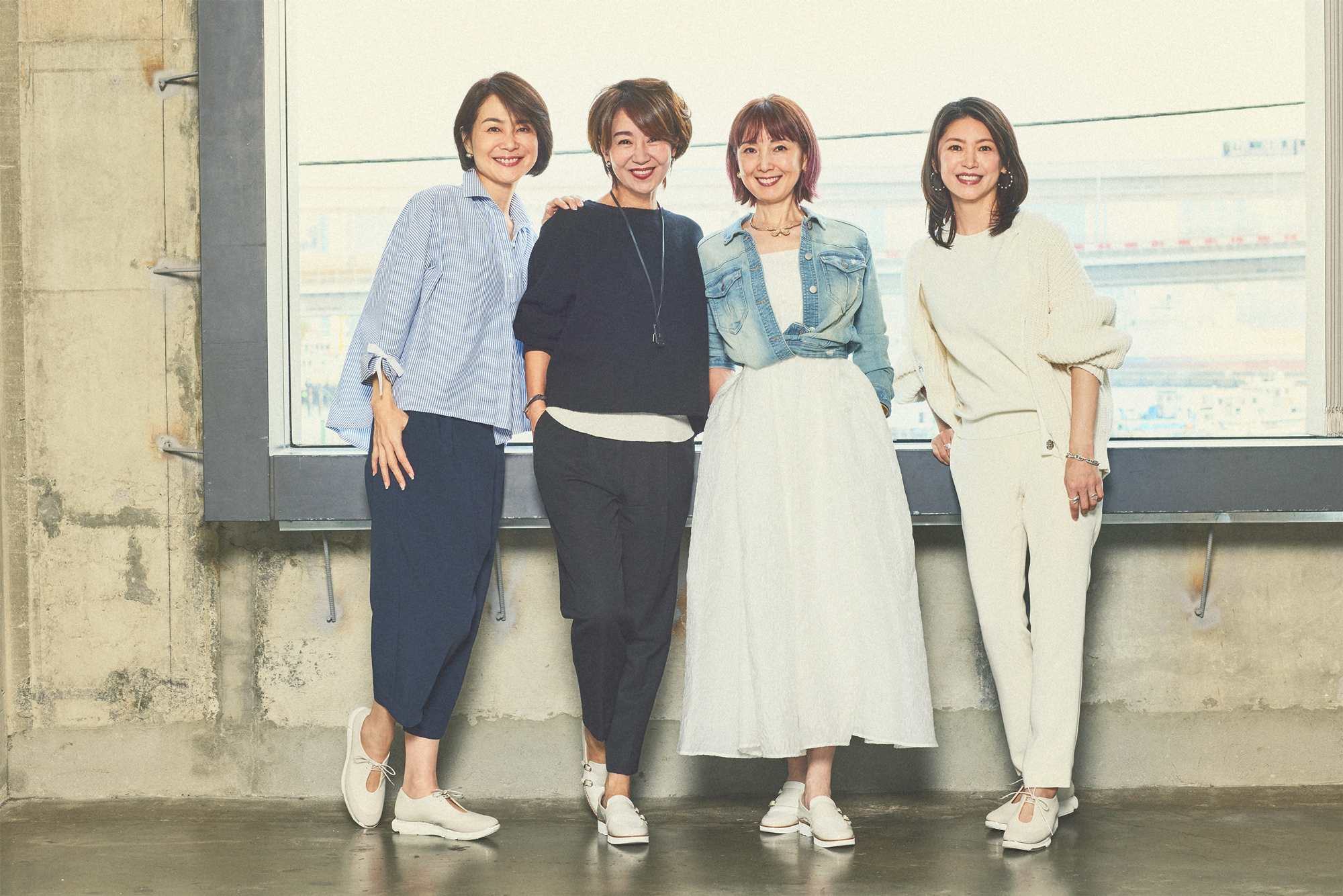 おしゃれ大好き！「エクラ 華組」登場。ペダラの“大人のニュアンスグレー”でつくる旬コーデ